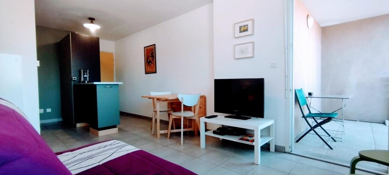 Mambrillo Parking Netflix Prime Apartment *