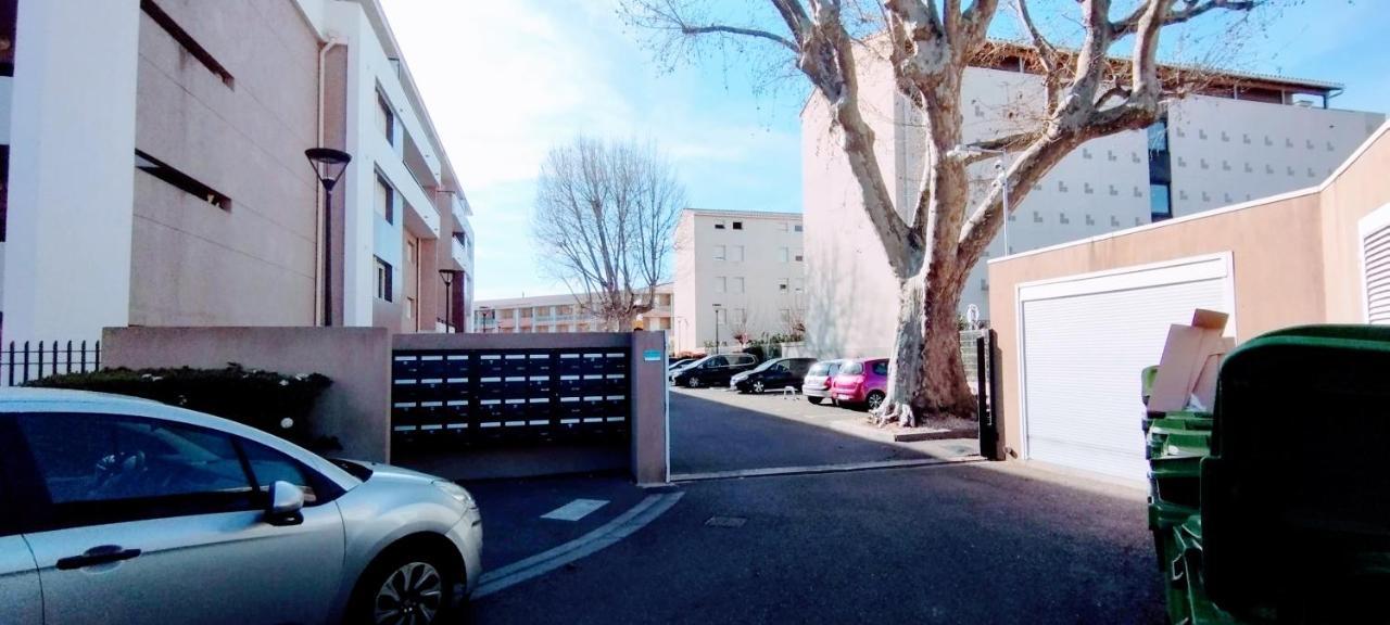 Mambrillo Parking Netflix Prime Apartment *